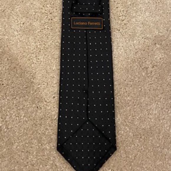 Luciano Ferretti Mens Necktie - Picture 2 of 2